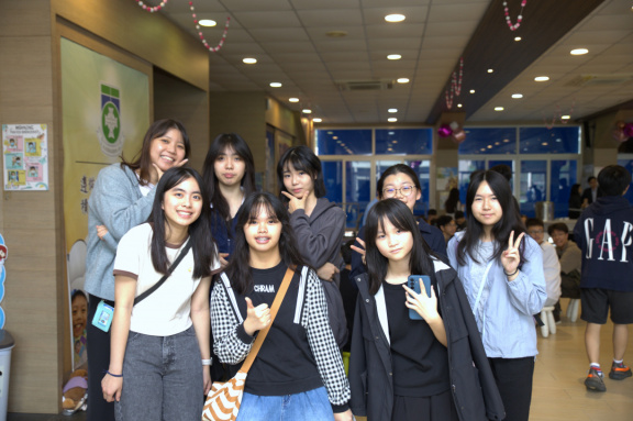 B7BC4A92-C969-45DE-B3BD-DB1F309D61AE