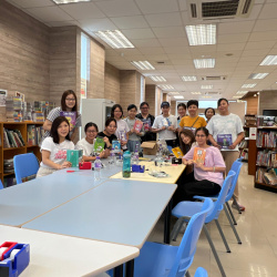 2025_10_15 家長義工包書